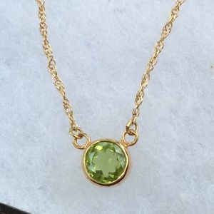 14k gold necklace with peridot pendant